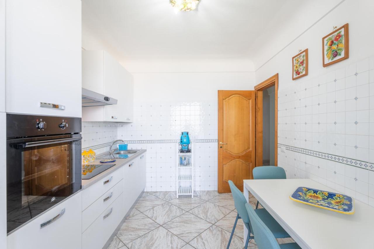Emozioni Capresi Guest House Capri Bagian luar foto